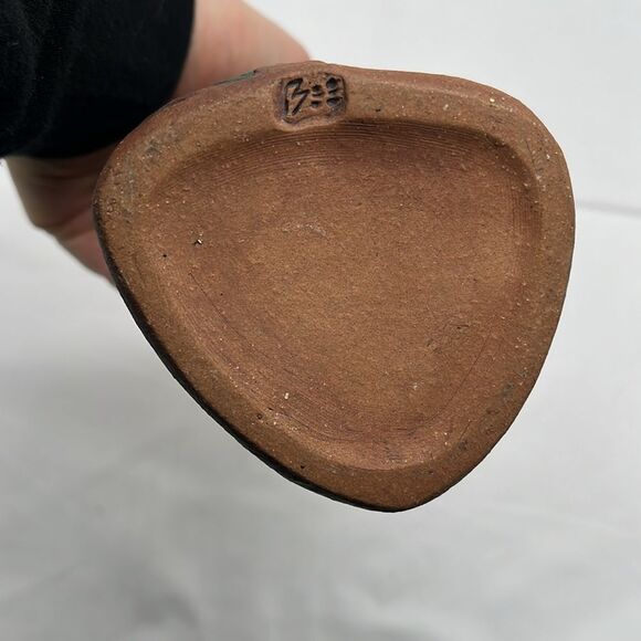 Red and Brown Clay Abstract Vase with Lines & Flowers - Picture 9 of 10